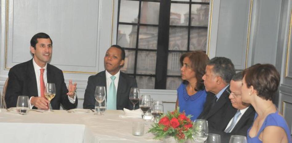 Roberto Herrera y Milton Morrison, presidente y vicepresidente ejecutivo de la ADIE, presidieron un encuentro con periodistas.