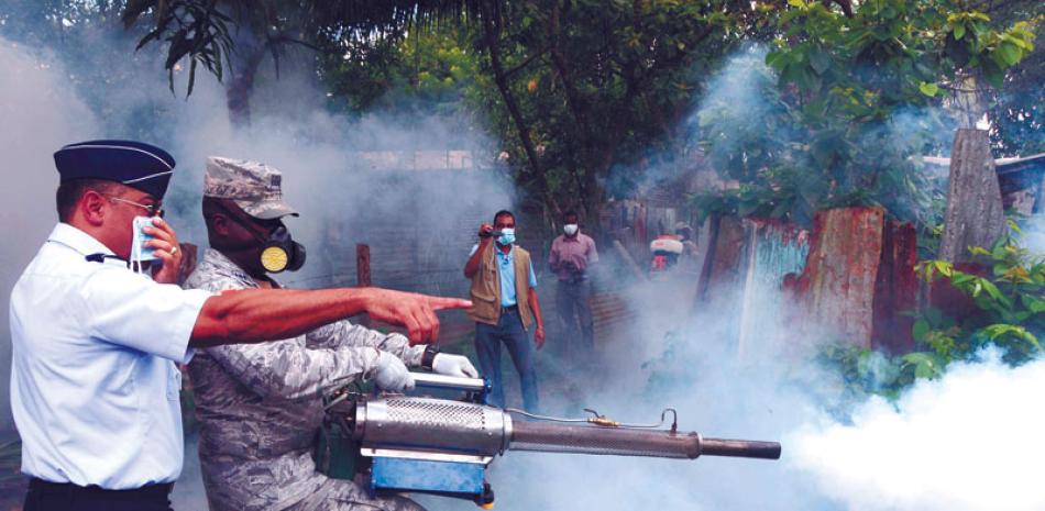 Las fumigaciones formaron parte de la movilización frente al dengue, que hasta inicio de diciembre registra 14,658 casos y 92 muertes confirmadas