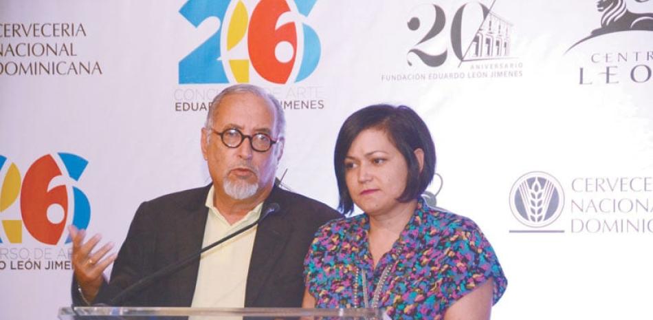 Presentadores. Luis Felipe Rodríguez y Sara Hermann.