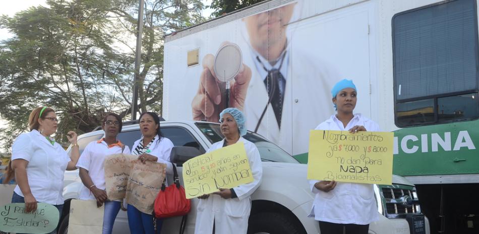 Protesta. Los médicos de Santiago y del Cibao paralizaron las labores afectando al pacientes que acudieron a los hospitales públicos.