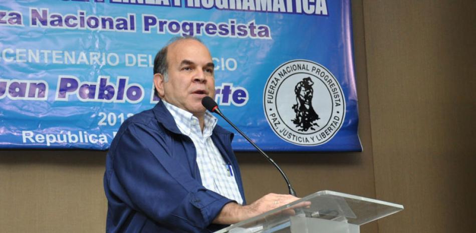 Agrupación. Pelegrín Castillo, candidato a la presidencia por la Fuerza Nacional Progresista (FNP).