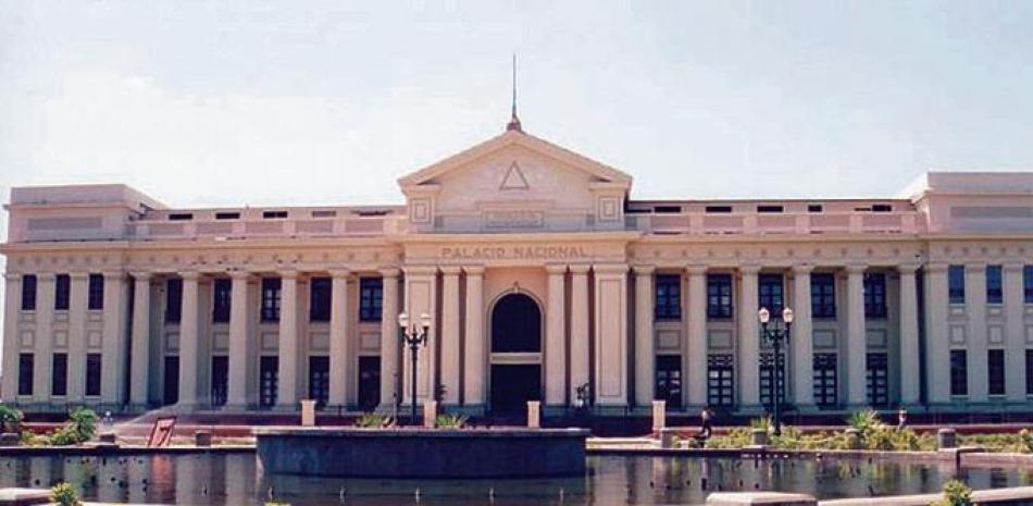 Espacio. El Palacio Nacional de Managua Nicaragua, después delterremoto de 1972, donde tenìa su despacho el autor.