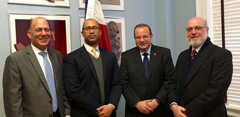 Embajador en Washington, José Tomás Pérez, organiza el programa "Aula Virtual de la Embajada Dominicana en Washington", como parte de la iniciativa Plan de Formación Continua y de la Diplomacia Académica.