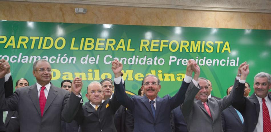 Acto. Momento cuando el presidente Danilo Medina era proclamado ayer candidato presidencial del Partido Liberal Reformista(PLR) que lidera el senador de la provincia La Altagracia, Amable Aristy Castro.