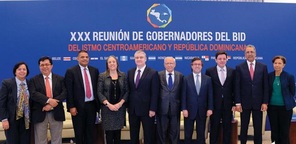 Reunión. La Trigésima Reunión de Gobernadores del Istmo Centroamericano y RD se llevó a cabo en Washington