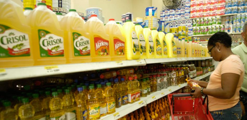 Alerta. Por el peligro que representa para la población la venta de productos sin registros sanitarios, Conadeco llamó la atención.