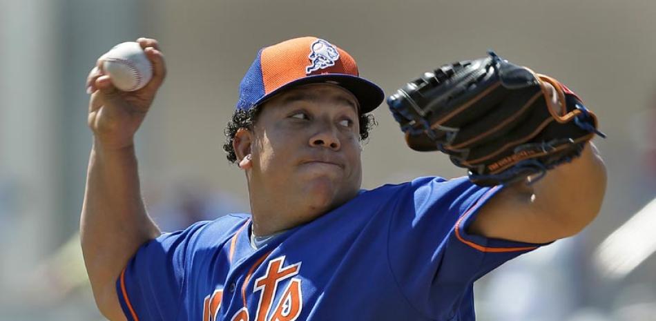 Bartolo Colón, el veterano lanzador de los Mets de Nueva York, se apresta a realizar un envío al pentágono durante su excelsa faena monticular de ayer contra los Azulejos de Toronto.