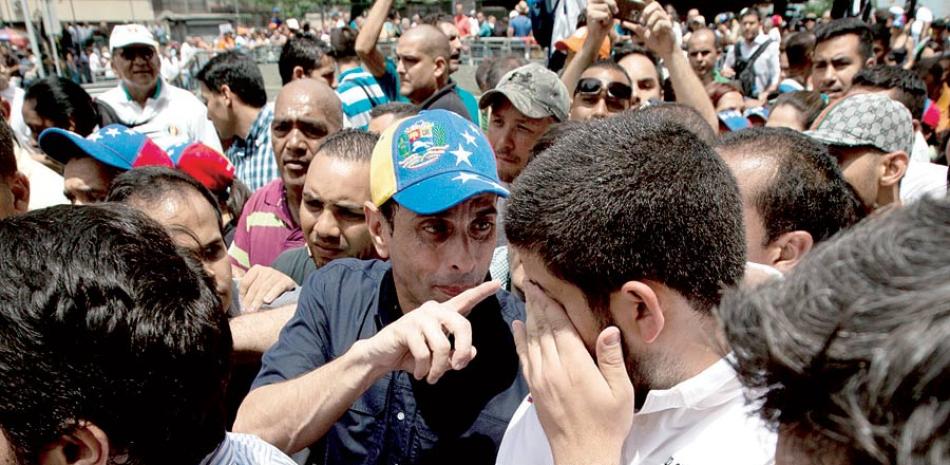 Negación. El líder opositor Henrique Capriles insistió en negar que la alianza opositora se hubiera reunido con la delegación oficialista y reiteró que solo se reunieron con los expresidentes Zapatero, Fernández y Torrijos.