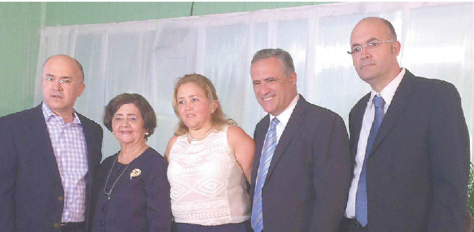 Francisco Domínguez Brito, Elsa Brito, Elsa Domínguez Brito, Pedro Domínguez Brito y José Luis Domínguez Brito.