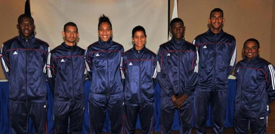 Los atletas ganadores de medallas en el Panamericano y Abierto de Taekwondo celebrado en Querétaro, México. Katherine Rodríguez, Moisés Hernández, Génesis Andújar y Bernardo Pie.