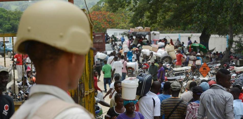 Apátridas. En su informe de 2016 Amnistía Internacional asegura que República Dominicana expulsó de manera
irregular a millares de haitianos y de dominicanos de ascendencia haitiana en el último año.