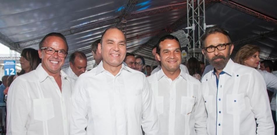 Máximo Bisonó, Enrique Ramírez Paniagua, José Almonte y Edmundo Aja.