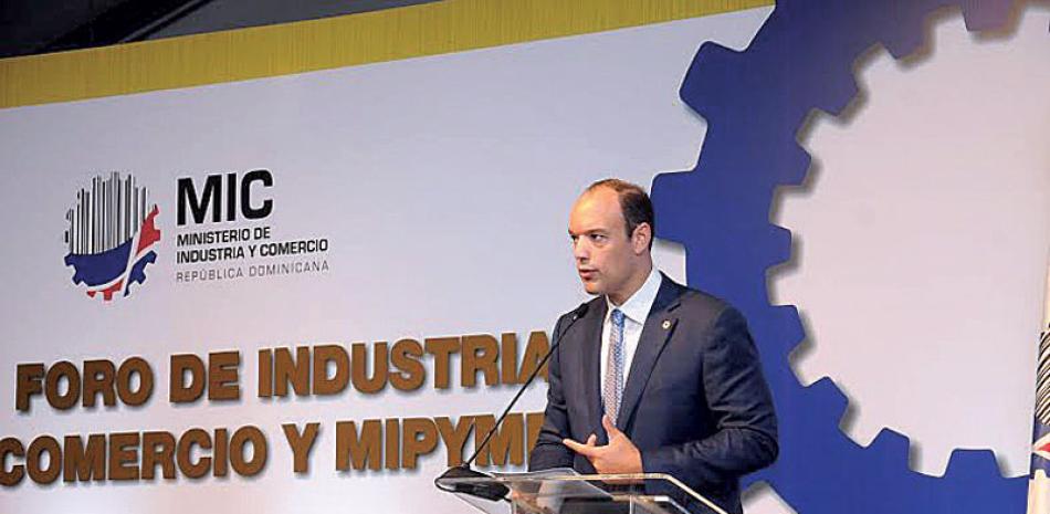 José del Castillo Saviñón, ministro de Industria y Comercio, durante su discurso de rendición de cuentas para el período 2012-2016.