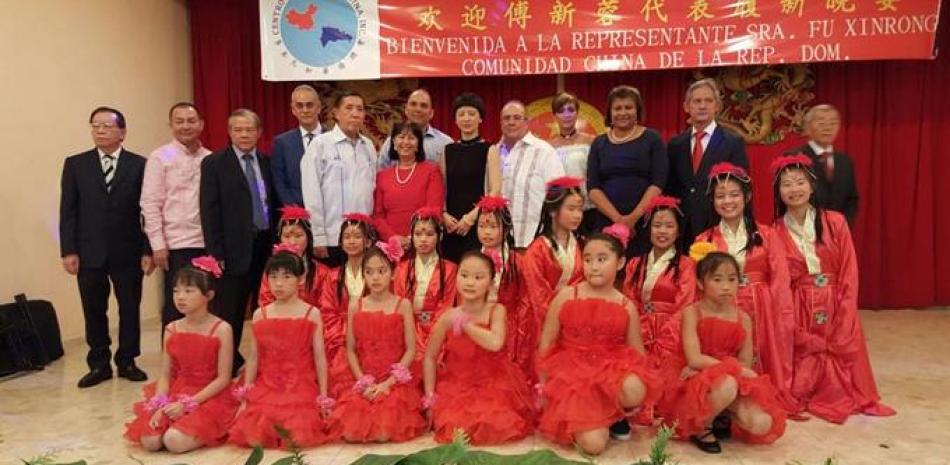 Recepción. Integrantes del Cuerpo Diplomático, empresarios y miembros de la comunidad china en República Dominicana recibieron a la nueva representante del país asiático en República Dominicana.