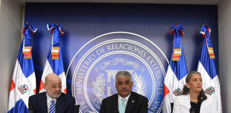 Rueda de prensa. El canciller Miguel Vargas ofreció los detalles de la V Cumbre de Jefes de Estado y de Gobierno de la Comunidad de Estados Latinoamericanos y Caribeños.
