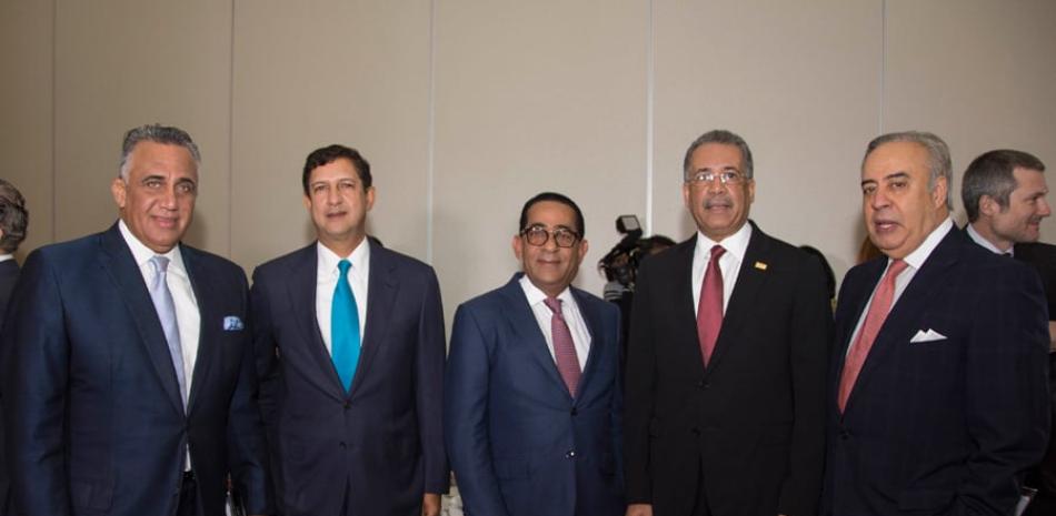 Luisín Mejía, Manuel Estrella, Guillermo Sención, Simón Lizardo Mézquita y Félix M. García.