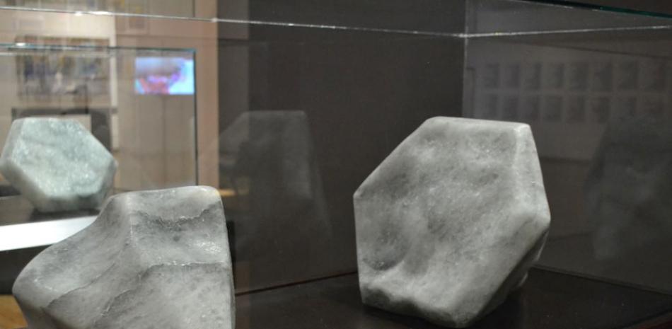 Lamedoras de diamantes (2016) es un políptico de seis esculturas. “El proyecto tenía varios años en formación –expresa Rodríguez–, pero la oportunidad del Centro León logró hacerlo realidad”.