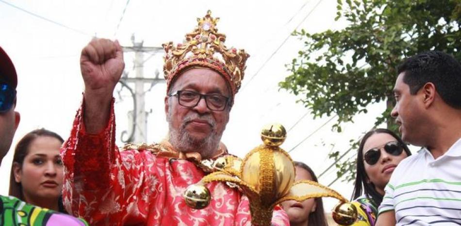 Gente. Willy Rodríguez, director general de la emisora Z-101, fue el rey del Carnaval Vegano.