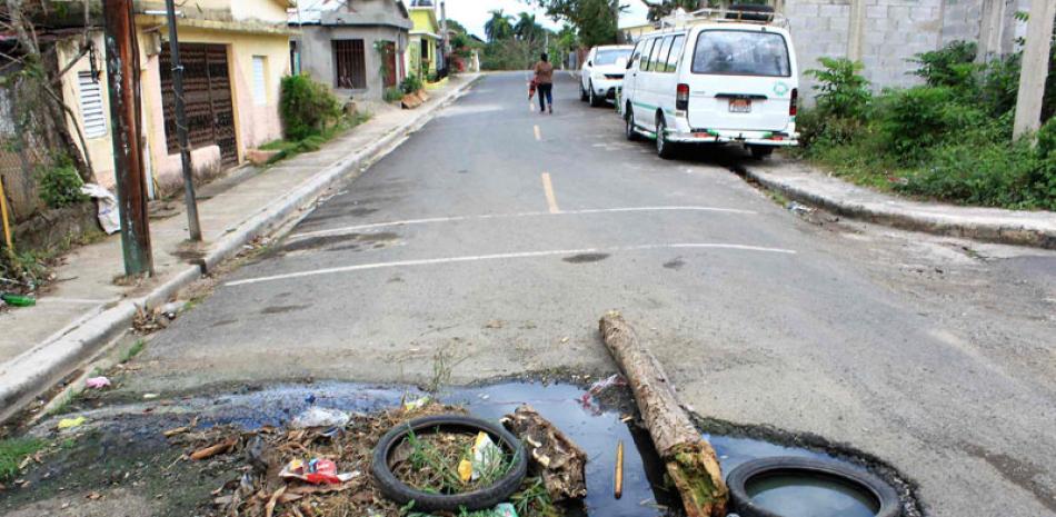 Colapso. Se ha agravado el problema de la contaminación en Monte Plata, debido a que el sistema del drenaje colapsó.