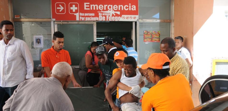 La mayoría de los pacientes que se lesionan, como consecuencia de accidentes de tránsito, requieren ser sometidos a cirugía para la colocación de fijadores que les permita recuperar su movilidad.