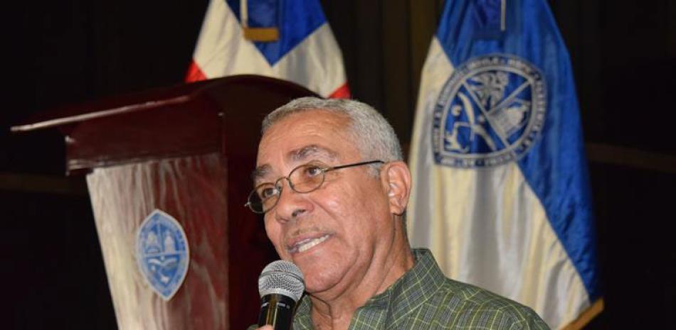 Conferencia. El ingeniero agrónomo Rafael Matos Féliz ofreció una disertación en el Centro UASD Barahona.