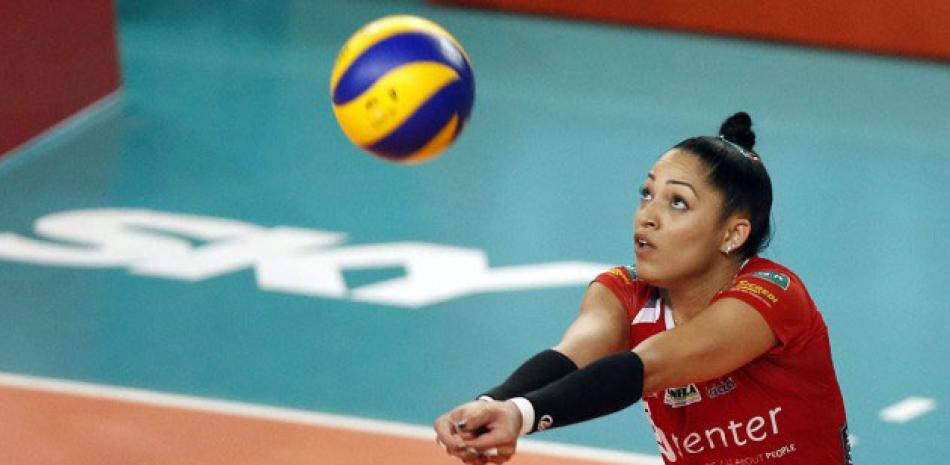 Brenda Castillo sigue sumando lauros a su excelsa carrera voleibolística.