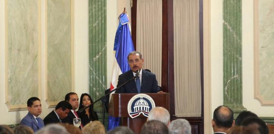 En Palacio. El presidente Medina durante su reunión con directores y administradores de las instituciones del Estado.