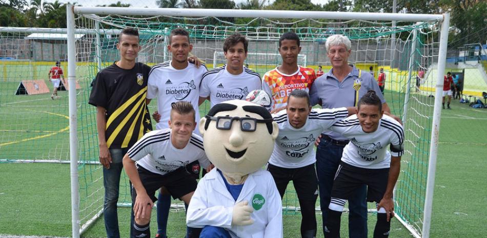 Ganador. Santiago Soccer Club, ganador de la copa del torneo “Un gol por tu corazón”.