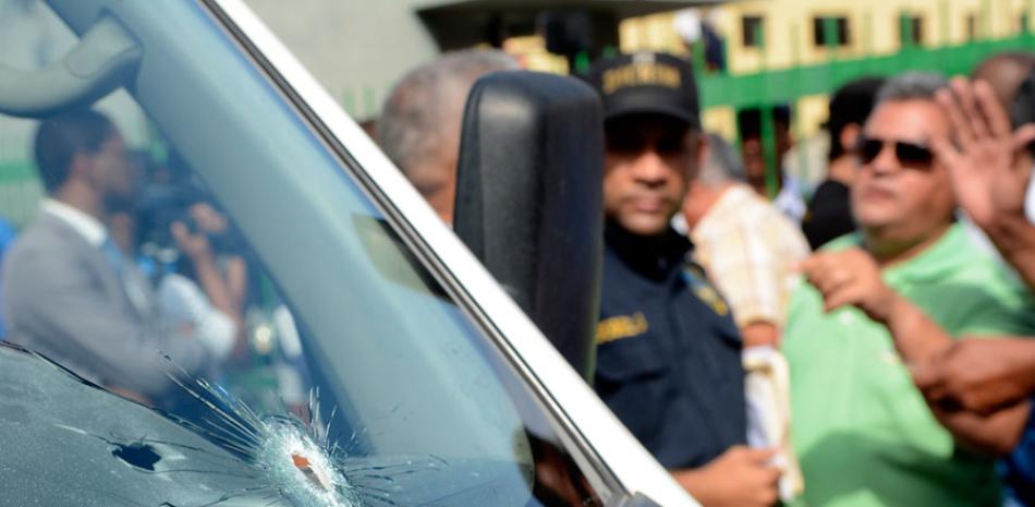 Criminalidad. La sociedad dominicana es afectada por una ola de violencia como consecuencia de los constantes robos, atracos y asaltos que se registran a cualquier hora del día o la noche.
