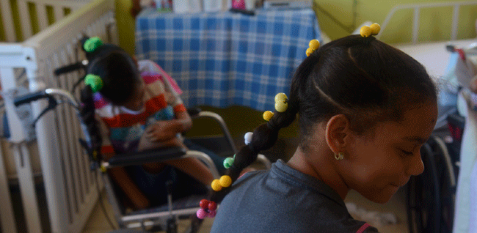 Labor. En el hogar Casa de Luz cuidan de 38 niños con discapacidades que fueron abandonados o que son de familias de escasos recursos desde el año 2006. Los niños proceden de diferentes puntos del país, como La Romana, Pimentel, Jarabacoa y Santo Domingo.