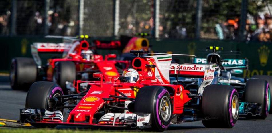 Comando. El alemán de la escudería Ferrari, Sebastian Vettel luce en control durante las competencias de ayer del Grand Prix de Australia en el circuito Albert Park, en Melbourne, Australia. EFE
