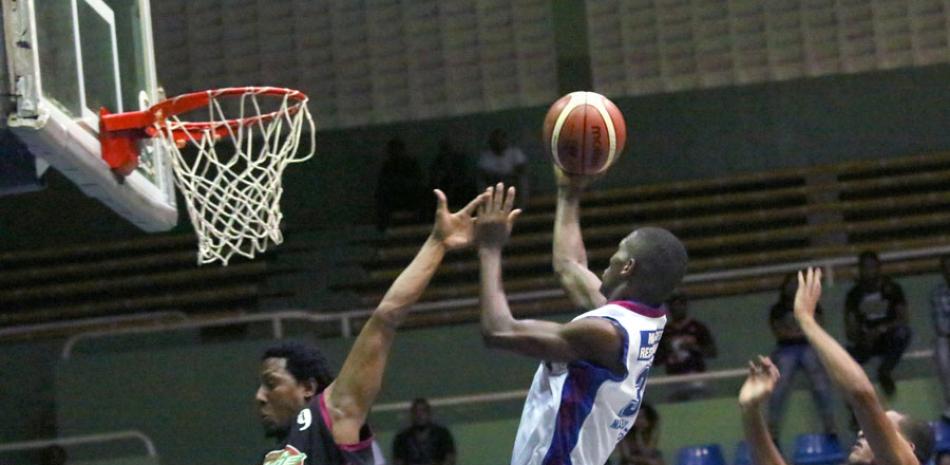 Las semifinales del torneo de baloncesto de La Romana comienza esta noche en el polideportivo Eleoncio Mercedes.