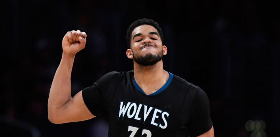 Destacado. Karl-Anthony Towns llegó a los 2,000 puntos.