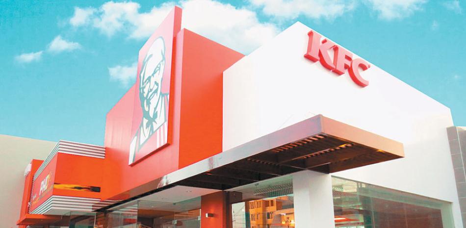 Sentencia. Tribunal favoreció a clientes de KFC que pidió comida para llevar y le cobraron la propina.