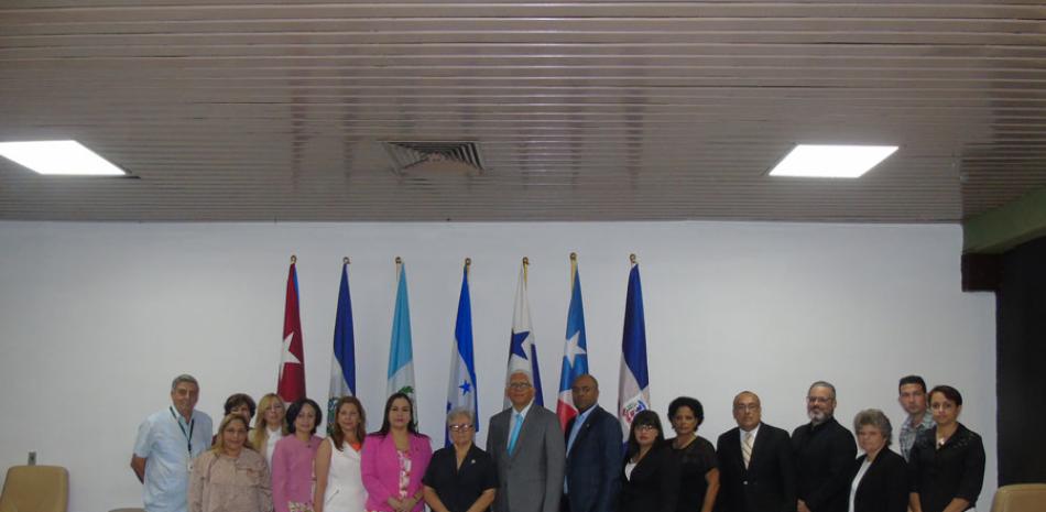 El evento fue presidido por la secretaría ejecutiva de la Occefs, Myrna A. Castro, y la vicepresidenta del Consejo de Estado de Cuba, Gladys M. Bejerano Portela, entre otras autoridades de diversos países.