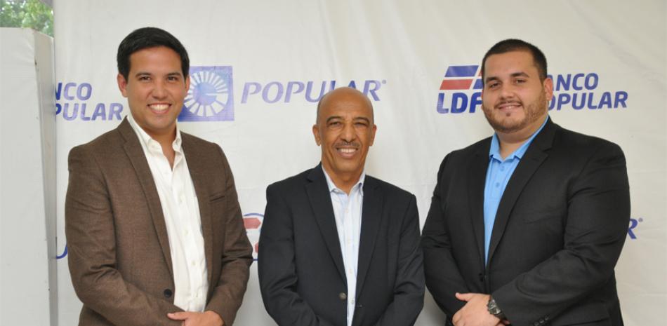 Visita. Andrés Portabella y Cristhian Tonelli junto a Félix Ledesma,
director ejecutivo de la Liga Dominicana de Fútbol.