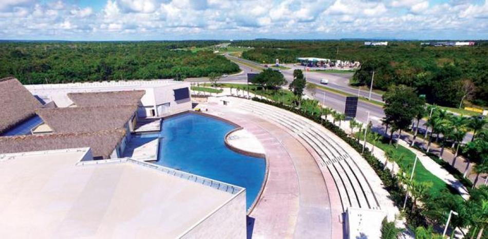 Escenario. Vista del anfiteatro que se construye en Punta Cana.