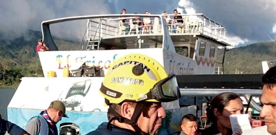 Accidente. El naufragio del barco turístico “El Almirante” ocurrió ayer en el embalse de Guatapé, a unos 80 kilómetros de Medellín, en el noroeste de Colombia.
