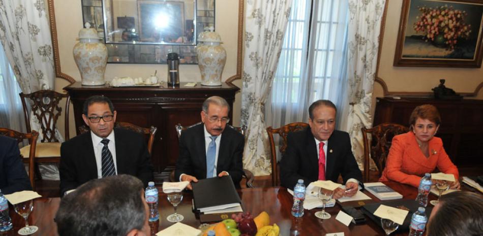 Evaluación. El presidente Danilo Medina encabeza el Consejo Nacional de la Magistratura que trabaja en el proceso de depuración de los candidatos a dirigir las altas cortes del país.