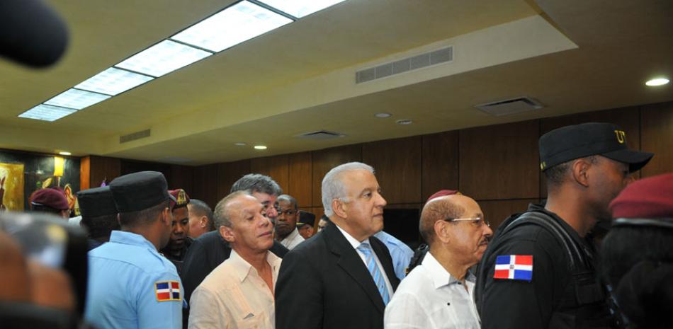 Audiencia. Víctor Díaz Rúa, Ángel Rondón, Andrés Bautista y Temístocles Montás durante la audiencia en la que variaron las medidas de coerción de siete de los imputados en el caso Odebrecht.