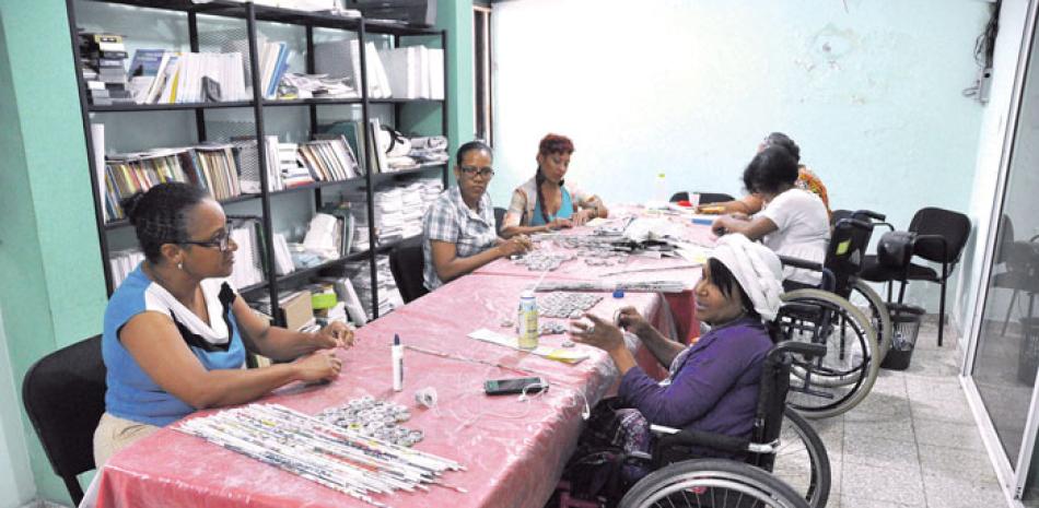 Acciones. Desde el Cimudis más de 900 mujeres con discapacidad y sus familiares son orientadas y capacitadas en diferentes áreas a fin de que puedan desarrollarse económicamente.