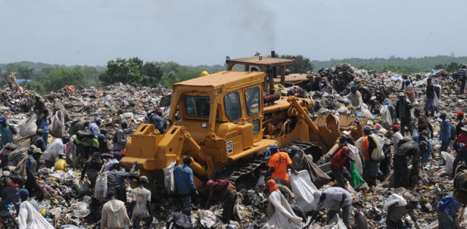 La salud en juego. Un preocupación ocupa la atención de los alcaldes: Santo Domingo no resiste atravesar por una nueva crisis en el servicio de recolección de basura.