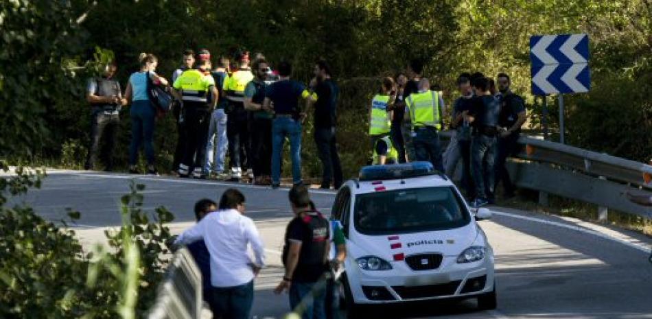Operativo policial en el lugar donde el autor del atentado de La Rambla de Barcelona, Younes Abouyaaqoub, ha sido abatido por disparos de los Mossos d'Esquadra en Subirats (Barcelona).
