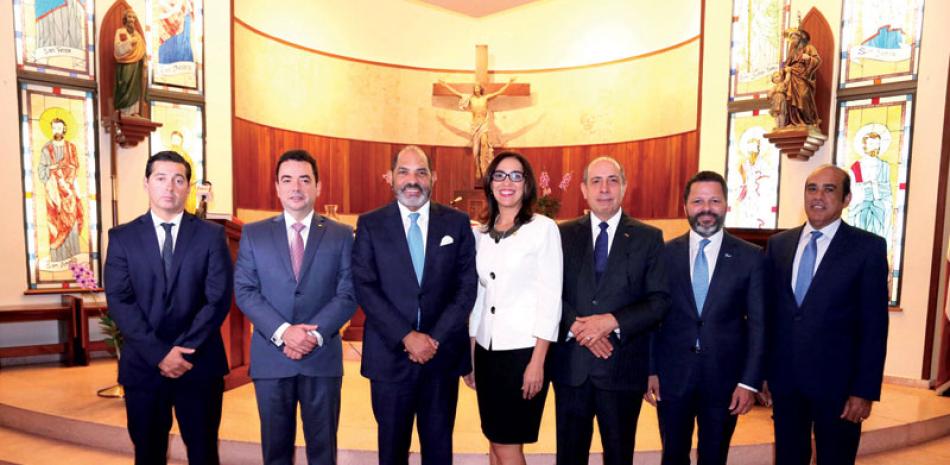 Facundo Erreguerena, Andrés Mejía, José Zapata, Zhaira Guadalamar, José Manuel Vargas, Eduardo Cruz y Luis Núñez.