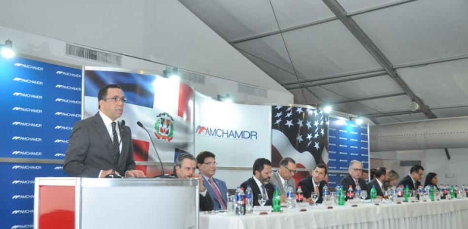 Participación. El ministro de Educación, Andrés Navarro, fue el orador invitado al almuerzo de la Cámara Americana de Comercio.