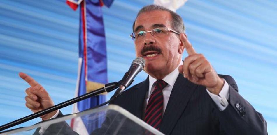 Carta Magna. El presidente Danilo Medina honró la memoria de los propulsores de la democracia en el país, a propósito de su compromiso con mantener el Estado democrático en República Dominicana. Además de seguir sirviendo al país, en beneficio de los dominicanos.