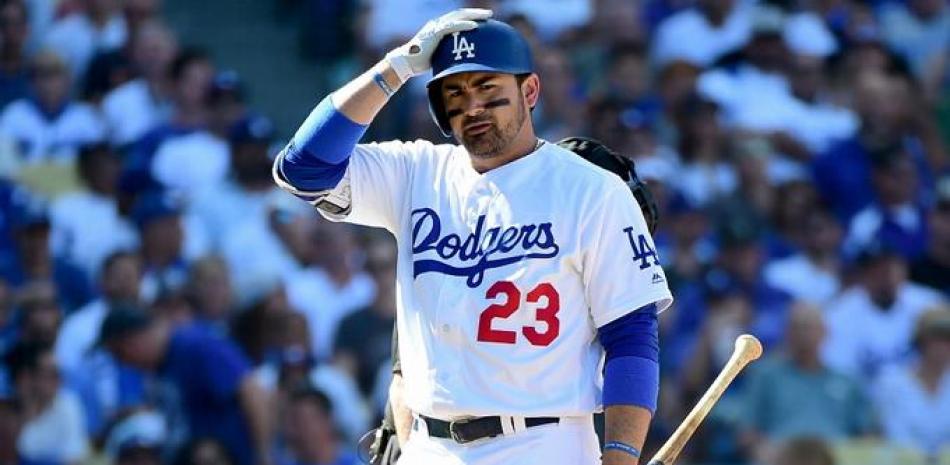 Adrian González perdió en la pasada campaña la titularidad en el equipo de los Dodgers.