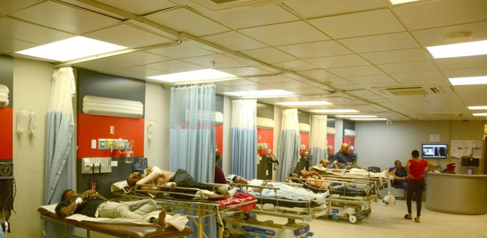 Atenciones. Pacientes lesionados por accidentes de tránsito, riña e intoxicación alcohólica en la emergencia de un hospital de la capital.