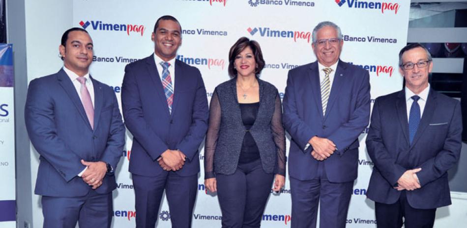 Gamalier Montás, Daniel Malena, Giselle Méndez Saba, Víctor Virgilio Méndez Saba y Jaime Basagoitia.