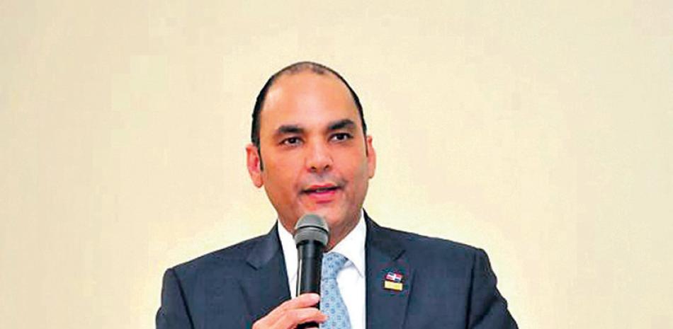 Enrique Ramírez Paniagua, director de Aduanas.
